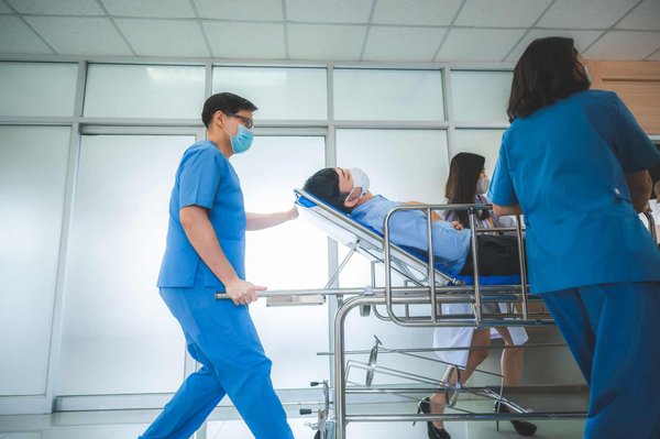 Quels numéros appeler en cas d'urgence médicale à Bordeaux ?